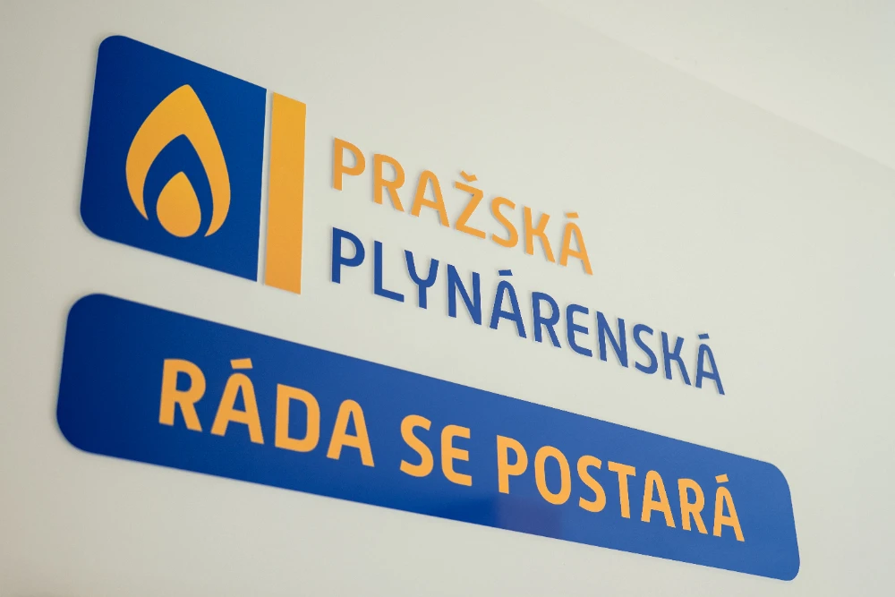 Velké logo Pražské plynárenské
